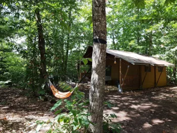 Mietunterkunft - Xxl Safari-Zelt 40M2 | 2 Schlafzimmer | Terrasse 15M2 - Camping Ecoresponsable Le Rêve