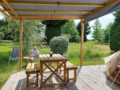 GLAMPING TENT 25m2 | 1 bedroom | Terrace 12m2 with pergola