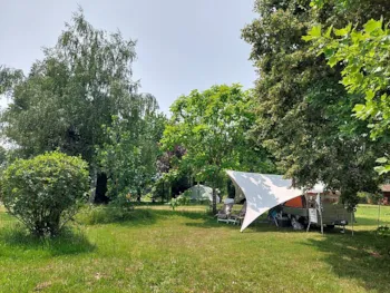 Stellplatz - Stellplatz Ohne Strom | 100% Eigenverbrauch - Camping Ecoresponsable Le Rêve