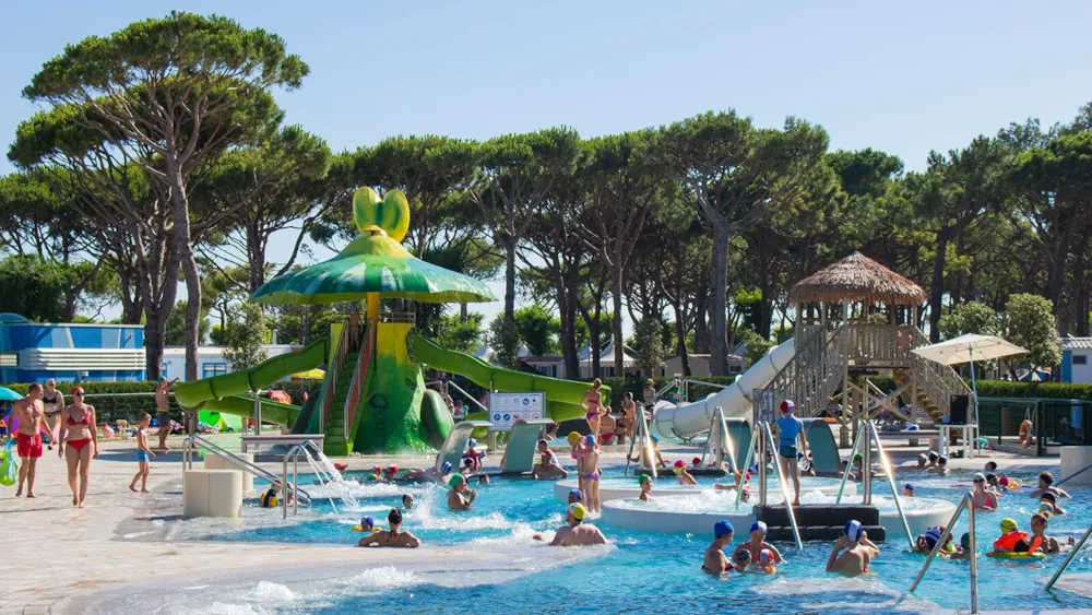 Camping Village Cavallino by Villatent - image n°1 - Ucamping