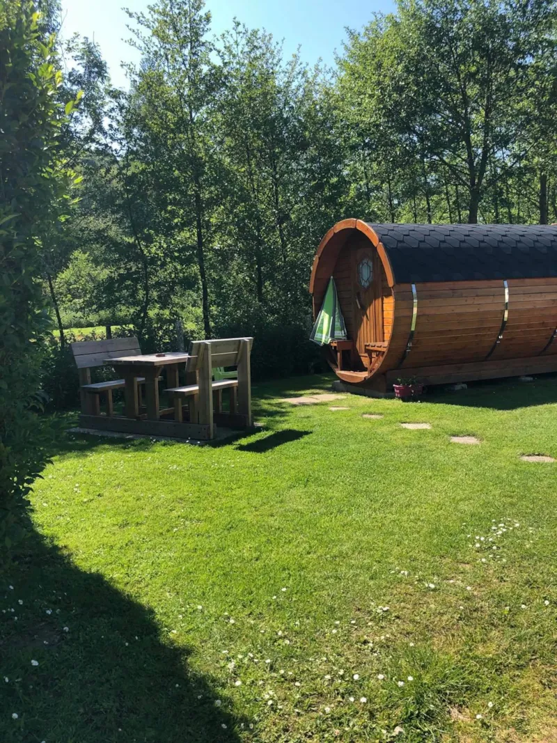 Tonneau Ou Roulotte - Insolite Nature - 1 Chambre - Sans Sanitaires, Sans Tv