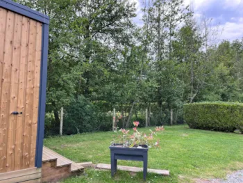 Stellplatz - Individuelle Sanitäre Premium-Zeltstellplätze Strom 13 Ampere - Sites et Paysages Domaine de la Catinière