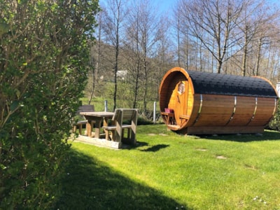 Barrel hut or trailer - UNUSUAL NATURE - 1 Bedroom - without bathroom, without TV