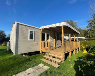 Mobile-Home - PRIVILEGE - 3 Bedrooms - TV - with semi-covered terrace (Wednesday: July/August)