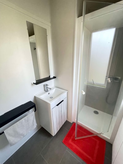 Mobile-Home - PRIVILEGE - 3 Bedrooms - TV - with semi-covered terrace