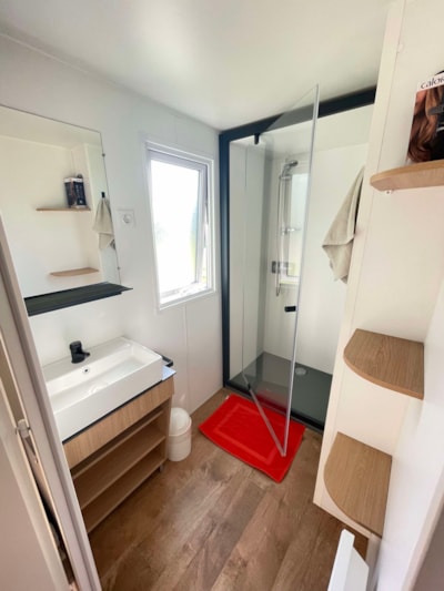 Mobile-home - PREMIUM - 2 bedrooms - TV - with covered terrace - dishwasher