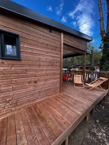 Mietunterkunft - Chalet Pmr Premium 35M² - 2 Rooms (Clim + Tv + Plancha) *** New 2025 !!! - Camping Les Portes du Canigou