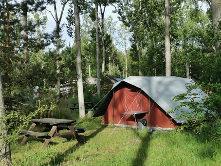 Emplacement toile de tente 70m²