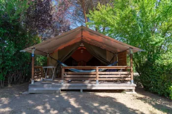 Mietunterkunft - Standard-Lodge-Zelt Freeflower 37M² Mit Flussblick – 2 Schlafzimmer – (Ohne Sanitäranlagen) - - Flower Camping du Gévaudan 