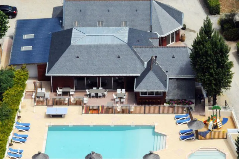 -- DOMAINE MON CALME --   Camping & Appart Hôtel