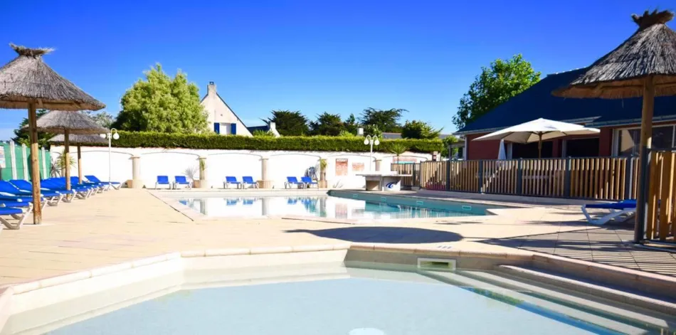 -- DOMAINE MON CALME --   Camping & Appart Hôtel