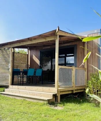 Mietunterkunft - Majestic Cottage Suite 20 M² - 1 Bedroom - 1 Bathroom With Toilet - High-End Amenities + Covered Ter - -- DOMAINE MON CALME --   Camping & Appart Hôtel