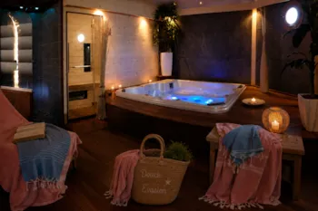Accommodation - Relaxing Night : 1 Night + 1 Spa (1H) 2P + Breackfast - -- DOMAINE MON CALME --   Camping & Appart Hôtel