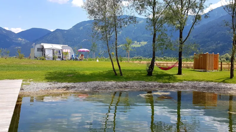 Emplacement Caravane Ou Camping-Car