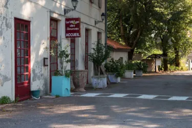 Camping Ushuaïa Villages Le Village Des Sources - image n°2 - Camping Direct