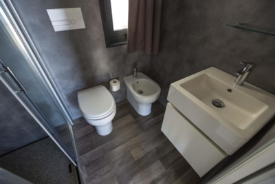 Deluxe 2 bedrooms with terrace and seaview