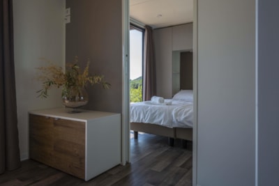 Deluxe 2 bedrooms with terrace and seaview