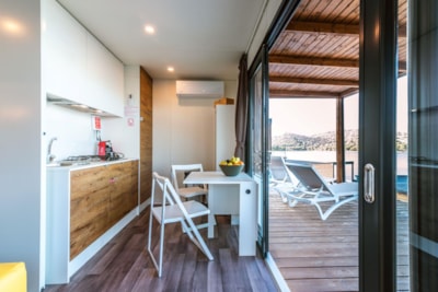 Luxury couple with kitchenette, terrace and seaview