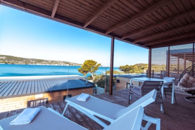 Luxury couple with kitchenette, terrace and seaview