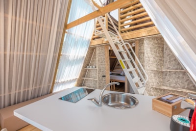 Luxury glamping lodge