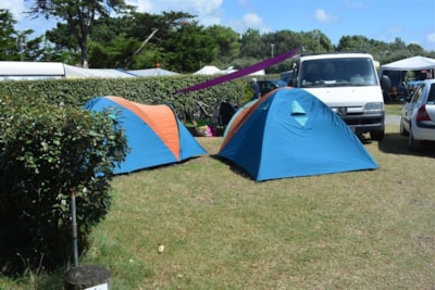 CYCLISTS/HIKERS PACKAGE - for cyclists or hikers only / no cars allowed