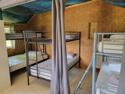 Dormitory-style chalet for 6 to 8 people