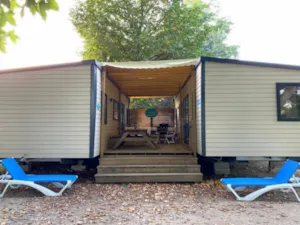 Locatif - La Family Max 2 Mobilhomes 6 personnes 2 X 3 chambres * - Camping Paradis Family des Issoux