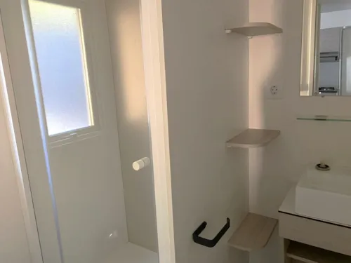 Location - Les Conforts - Mobilehome 4 Personnes 2 Chambres Dim/Dim * - image n°6 - Camping Paradis Family des Issoux