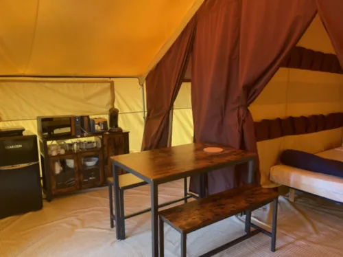 Location - Les Insolites - Tente Indiana 2 Chambres 4 Personnes * - image n°2 - Camping Paradis Family des Issoux