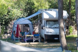 Miejsce postojowe - Pitch Caravan - Camping Village Baia San Nicola