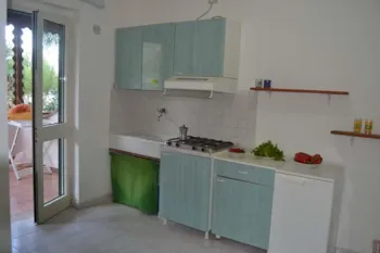 Mietunterkunft - Bungalow Zwei Räume - Camping Village Baia San Nicola