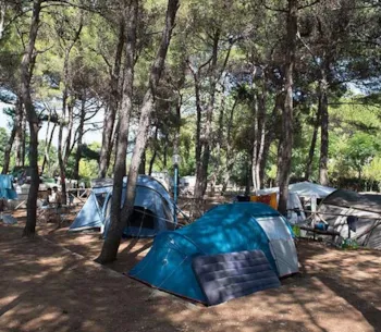 Stellplatz - Stellplatz Kanadisches Zelt - Camping Village Baia San Nicola