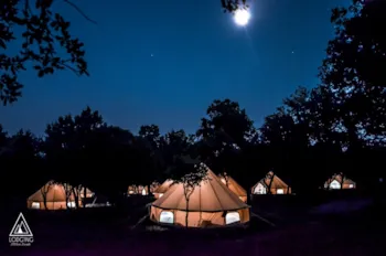 Lodg'ing - Nature Camp Luberon - Ucamping