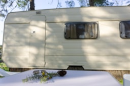 Accommodation - The Caravan Vintage - Agriturismo Malapezza