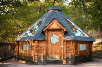 Mietunterkunft - Finnische Kota - 15M² - 1 Schlafzimmer - - Camping Le Colorado
