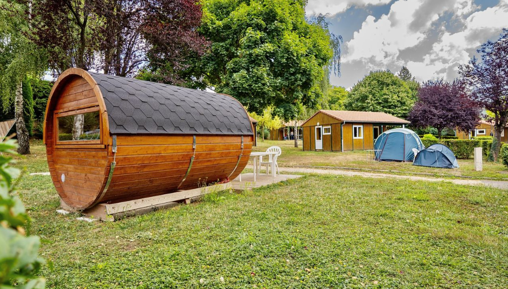 Camping Onlycamp Domaine de l'Astrée — Foto 2