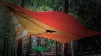 Location - Tente Suspendue - Future Is Nature Playground