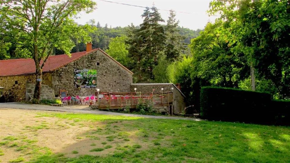 Camping Les Eaux Vives