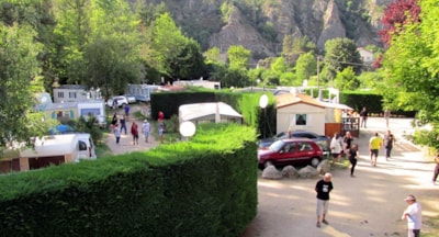 Pitch (1 tent, caravan or motorhome / 1 car)