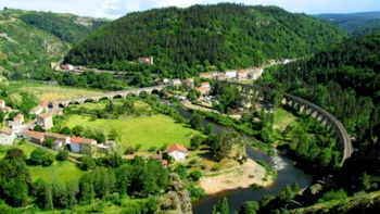 Camping Les Eaux Vives - MyCamping
