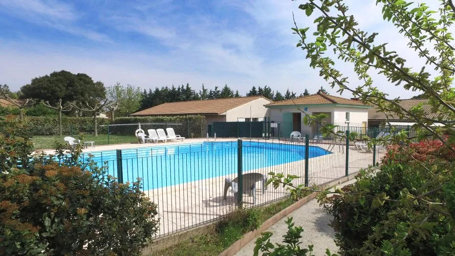 VVF Méjannes-le-Clap - image n°1 - Camping2Be