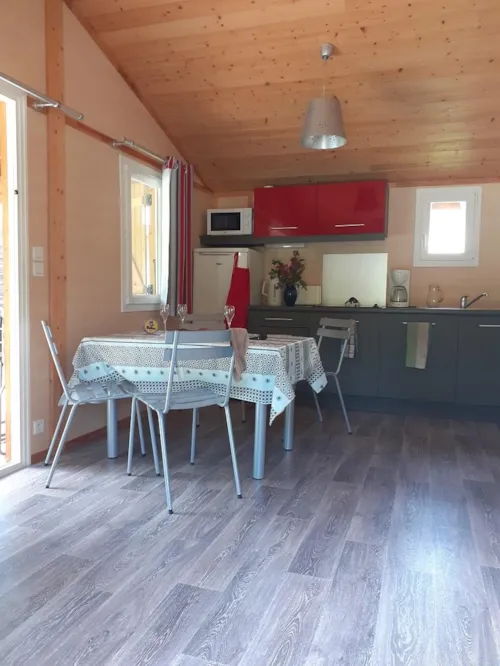 Mietunterkunft - Chalet Détente 2 Schlafzimmer - image n°3 - Camping Municipal Justin