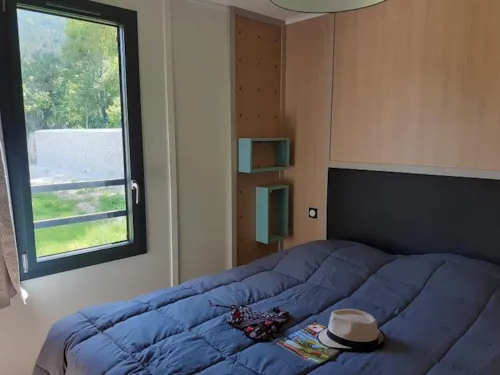 Accommodation - Chalet Casane 2 Bedrooms - image n°3 - Camping Municipal Justin