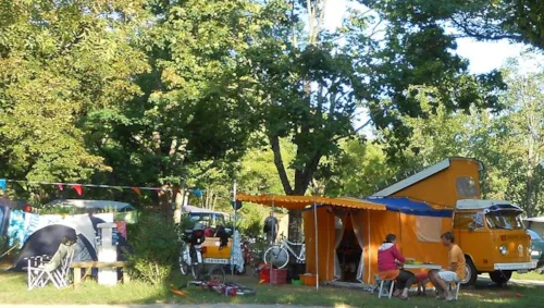 Emplacement - Emplacement Sans Électricité - image n°5 - Camping Municipal Justin