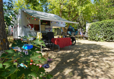 Package 2 persons (Pitch + 1 car + electricity 10A) — 3