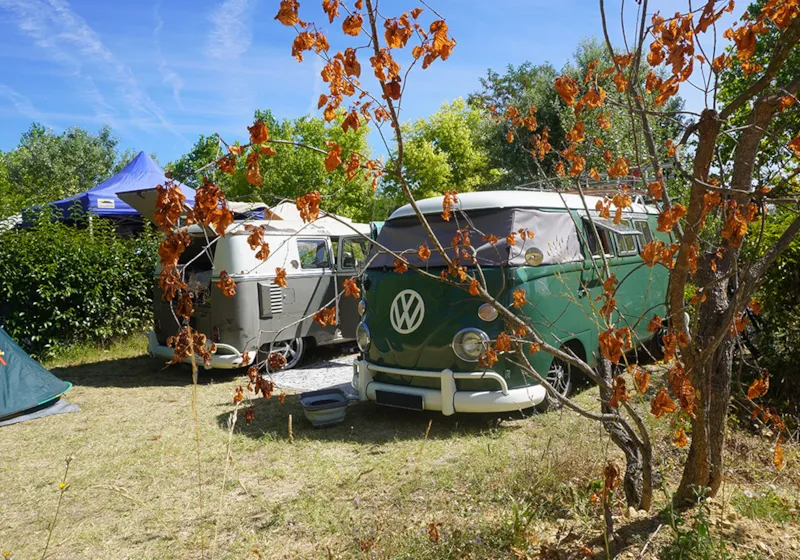 Forfait 2 Personnes (Emplacement + Voiture + Électricité 10A)