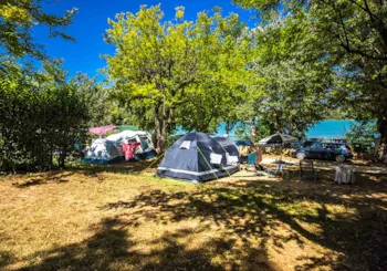 Kampeerplaats(en) - Pakket 2 Personen (Standplaats + 1 Auto + Elektriciteit 10A) - Campasun Camping de l’Etang de La Bonde