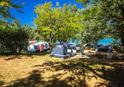 Package 2 persons (Pitch + 1 car + electricity 10A) — 1