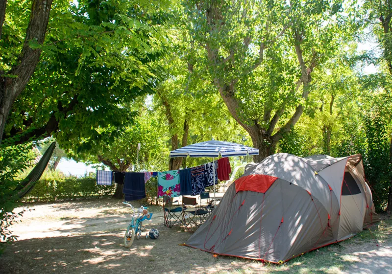 Forfait 2 Personnes (Emplacement + Voiture + Électricité 10A)