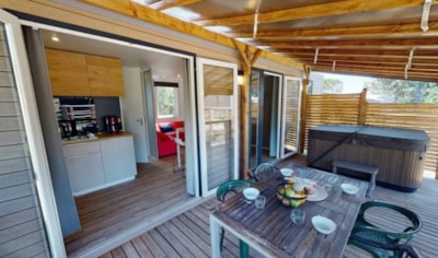 Mobil Home Lourmarin with Jacuzzi - 32m² - 2 bedrooms — 2